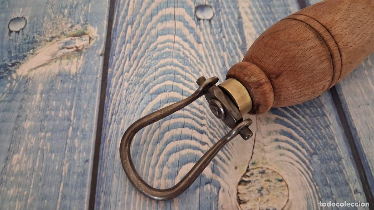 Antig&uuml;edades: Afilador de Cuchillos / Chaira Vintage Rushbrooke Sheffield (Mano de Madera)