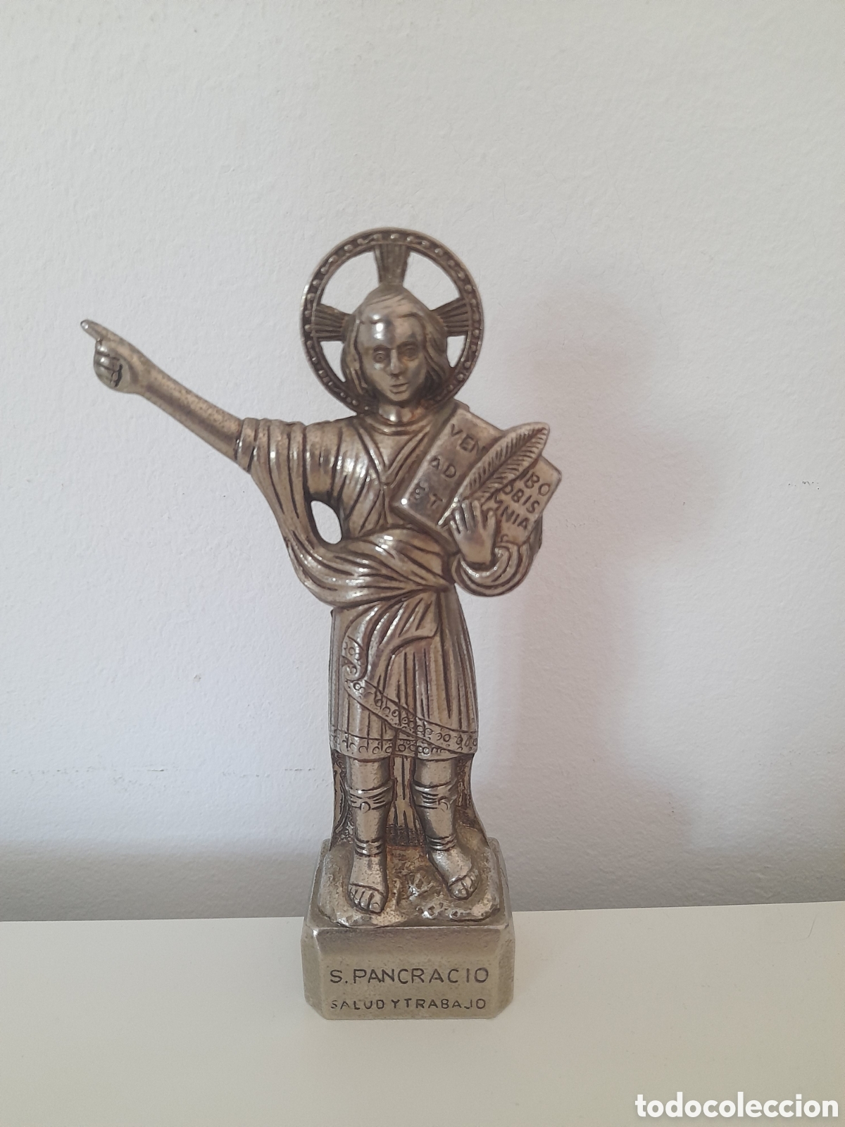 Antig&uuml;edades: San Pancracio vintage &ndash; Figura religiosa de metal &ndash; Salud y Trabajo &ndash; 14 cm