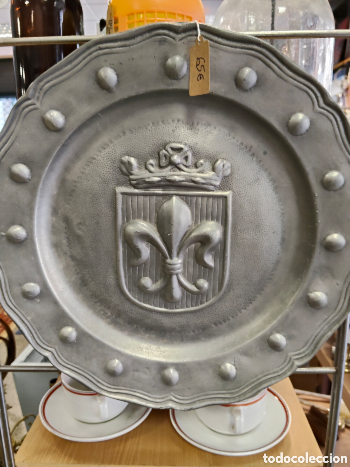 Antig&uuml;edades: Magn&iacute;fico plato eraldico de esta&ntilde;o