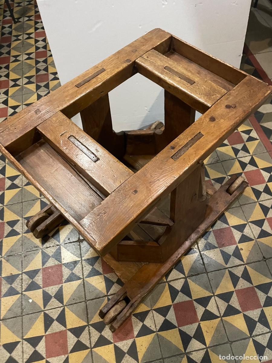 Antig&uuml;edades: ANTIGUA SILLA ,TRONA CON RUEDAS PARA NI&Ntilde;O - MITAD DE S. XIX MADERA CON CLIVILLAS , TODO ORIGINAL DE