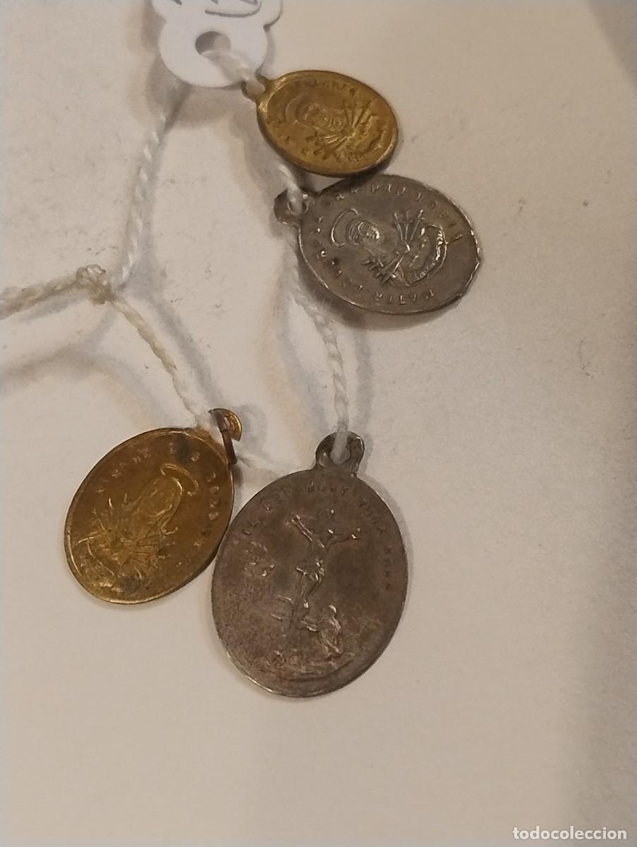 Antig&uuml;edades: Lote de 4 medallas antiguas de Nuestra Se&ntilde;ora de los Dolores. La mas grande 1,50 x 2 cm