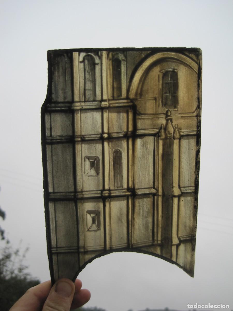 Antig&uuml;edades: VIDRIERA ANTIGUA - CRISTAL PINTADO Y EMPLOMADO - FRAGMENTO - IGLESIA