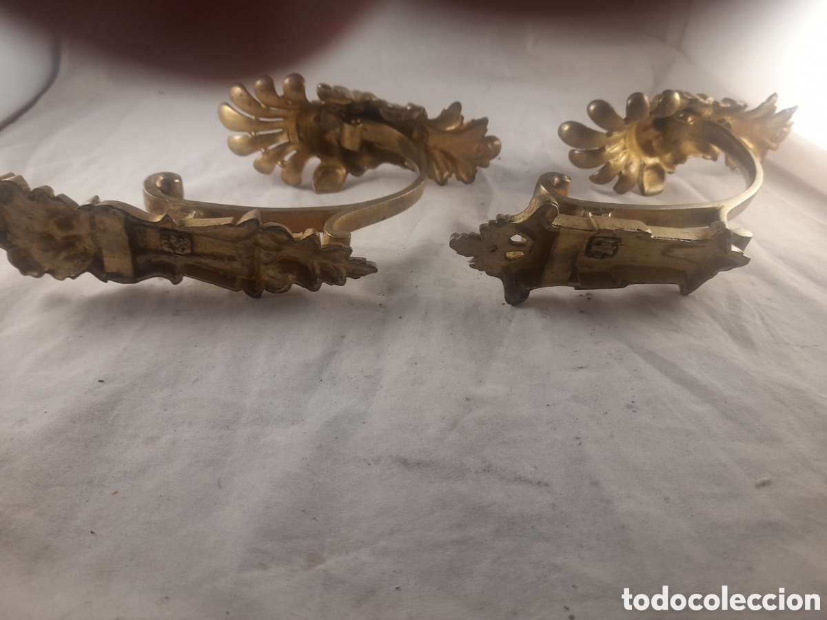 Antig&uuml;edades: Alzapa&ntilde;os antiguo de bronce - Foto 5