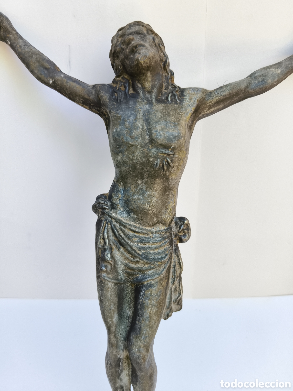 Antig&uuml;edades: Cristo exento antiguo en metal - Foto 1