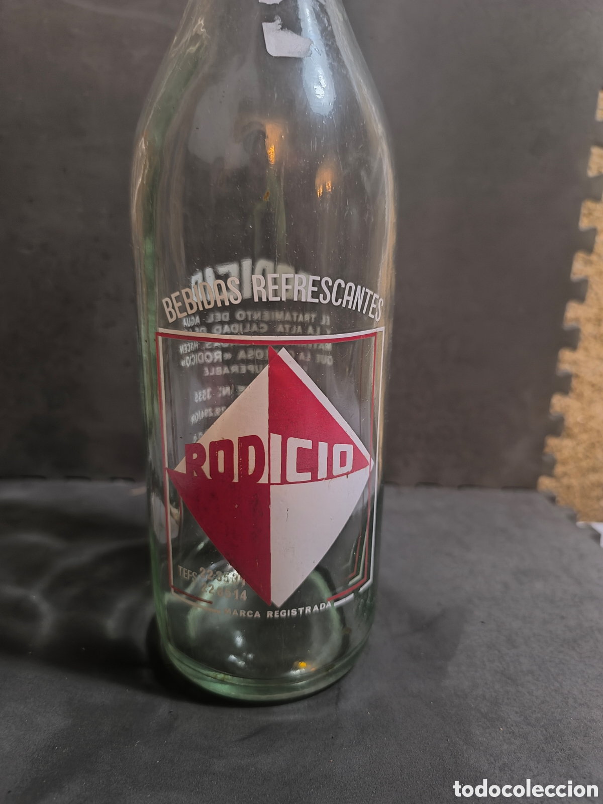 Antig&uuml;edades: Botella antigua de gaseosa - Foto 1