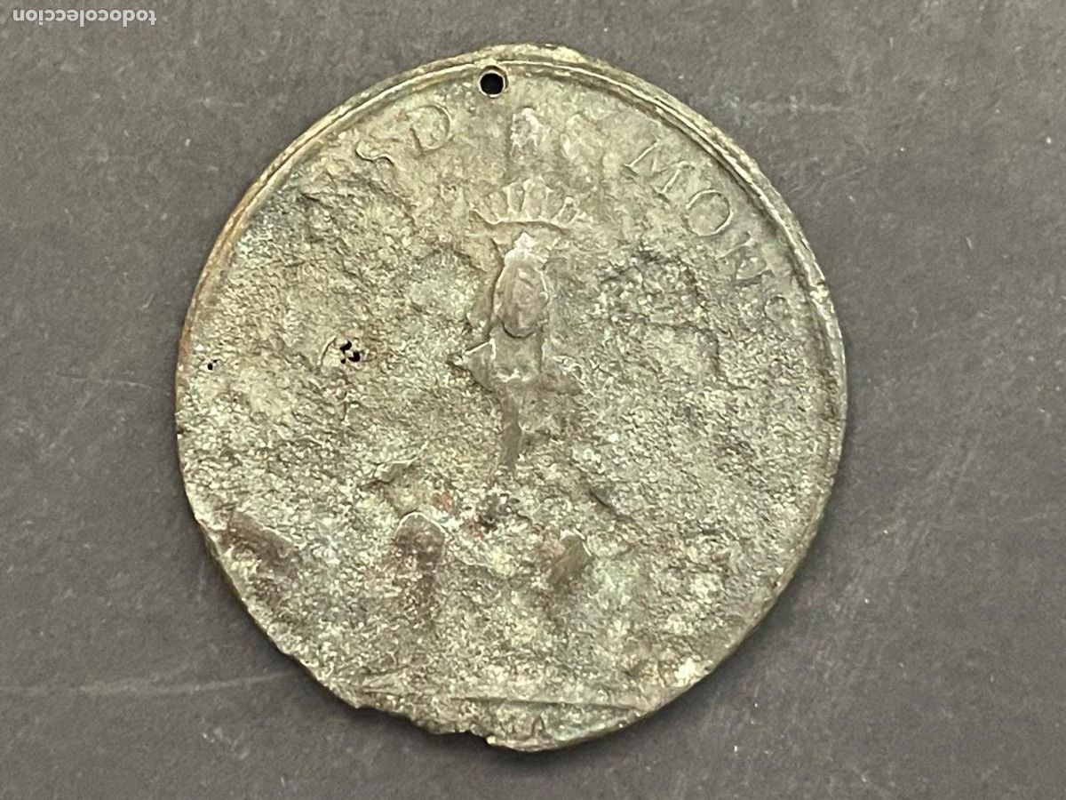 Antiquit&eacute;s: ANTIGUA MEDALLA RELIGIOSA - VIRGEN DE MONTSERRAT Y SANT BENITO - S.XVIII