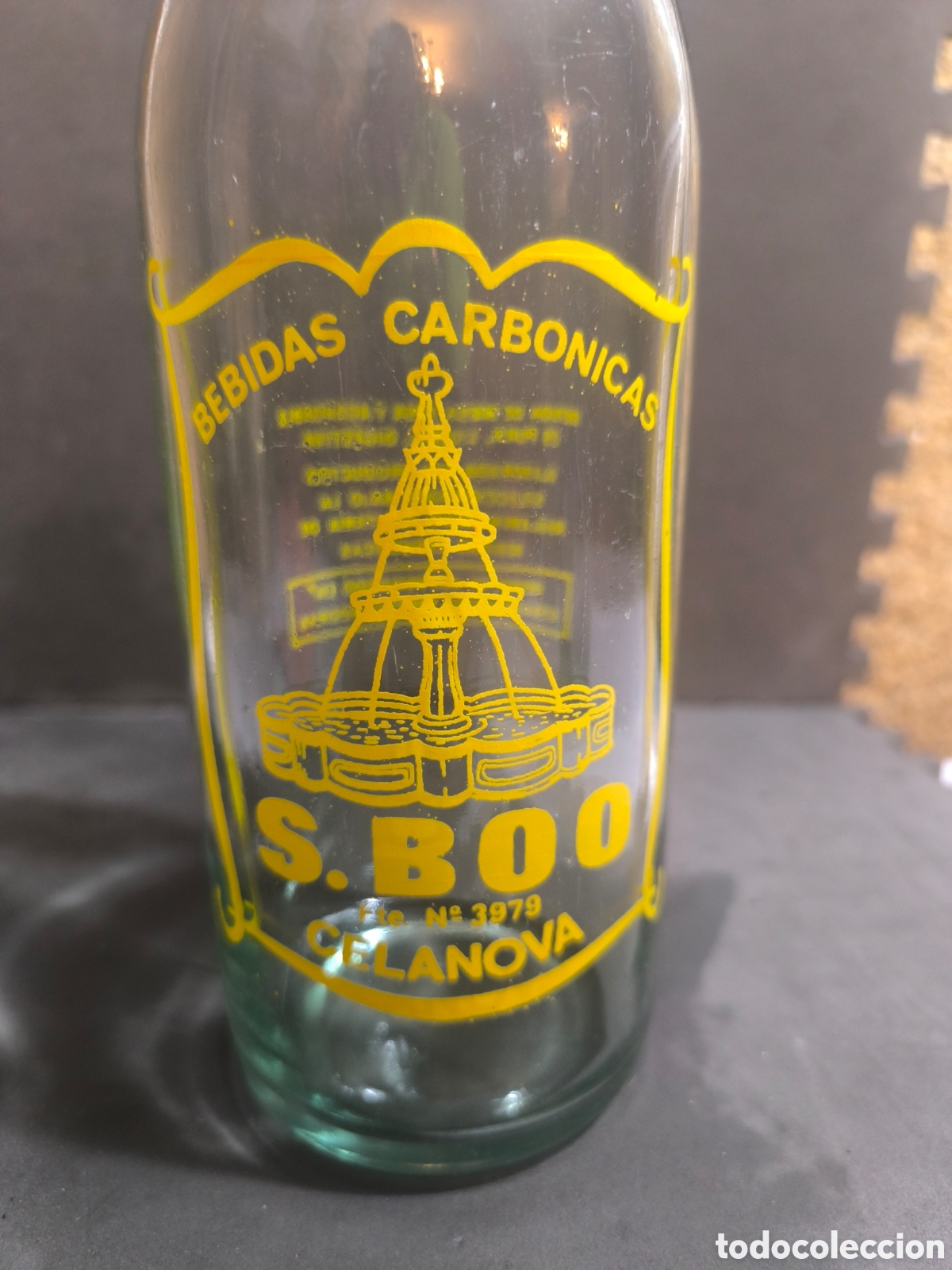 Antig&uuml;edades: Botella antigua de gaseosa