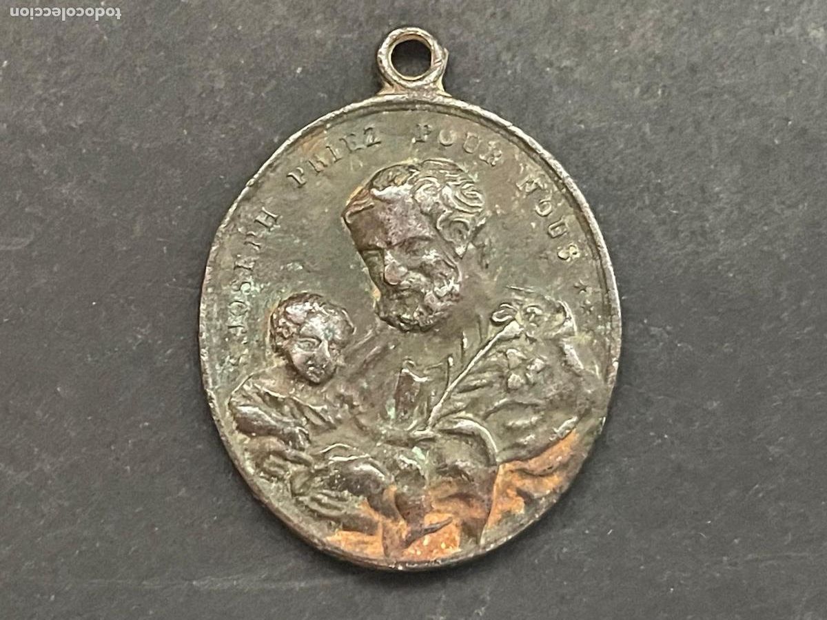Antig&uuml;edades: ANTIGUA MEDALLA DEVOCIONAL DE BRONCE - Foto 1