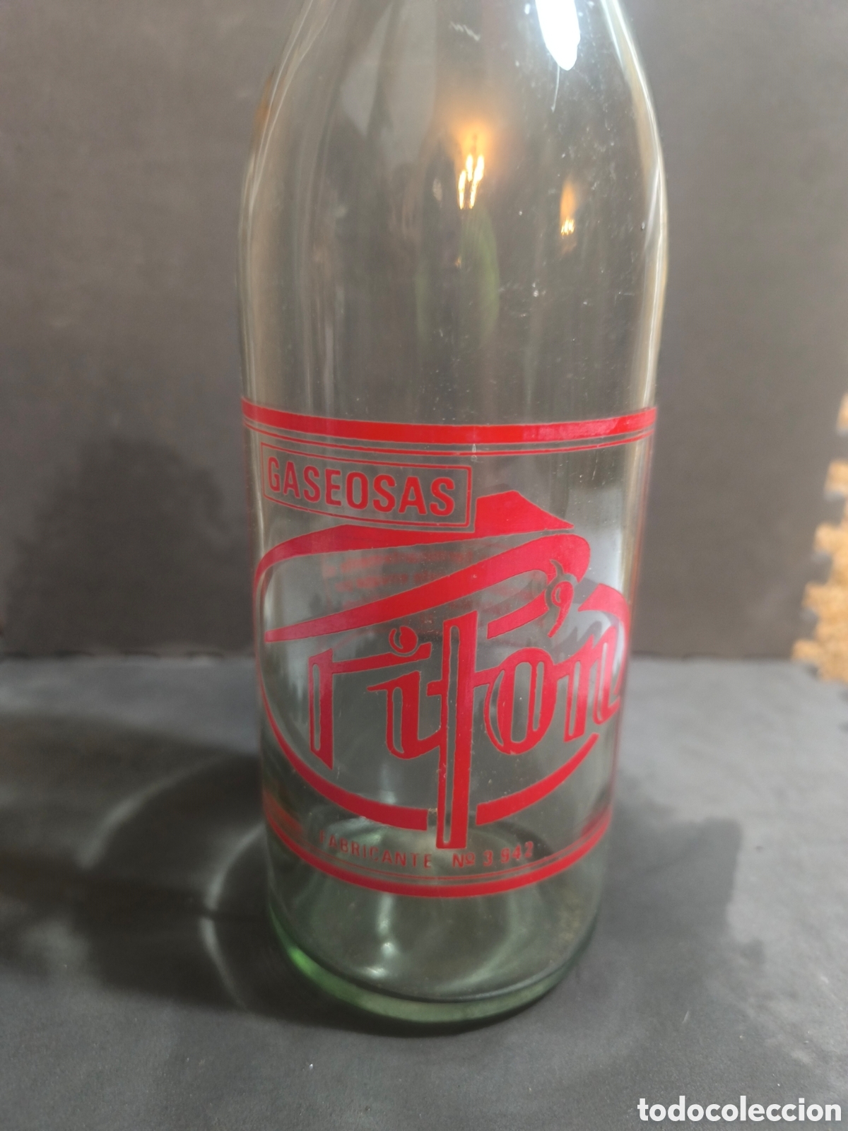 Antig&uuml;edades: Botella antigua de gaseosa