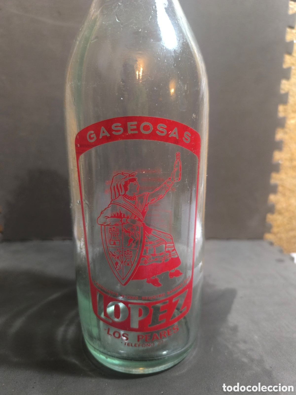 Antig&uuml;edades: Botella antigua de gaseosa - Foto 1