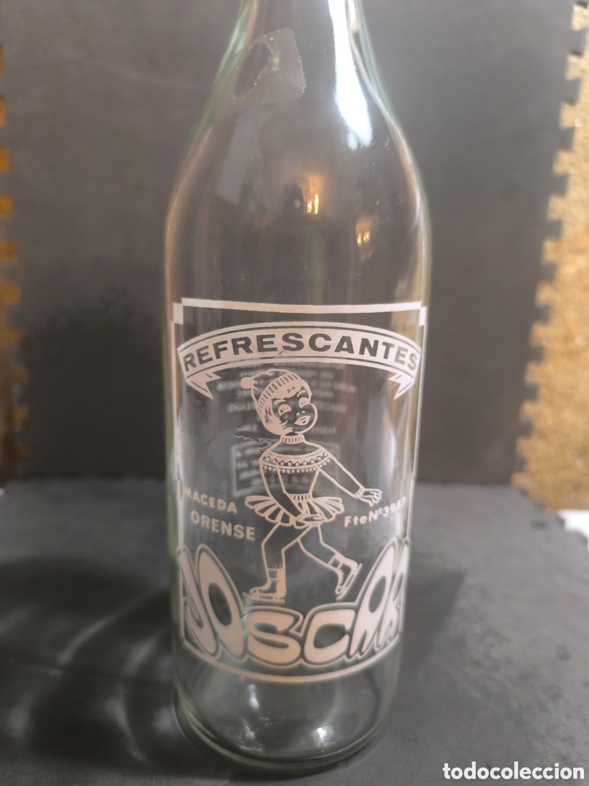 Antig&uuml;edades: Botella antigua de gaseosa - Foto 1