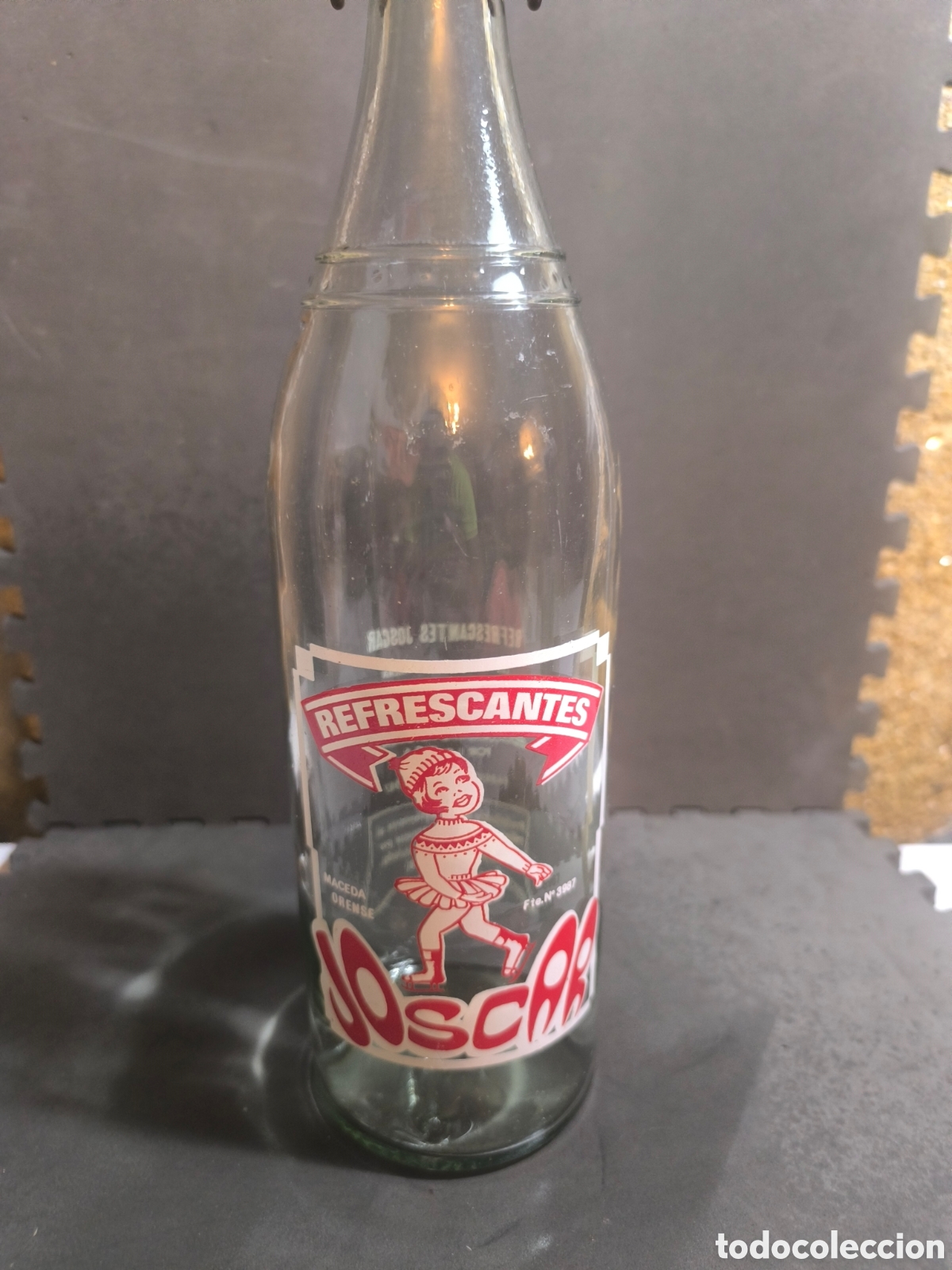 Antig&uuml;edades: Botella antigua de gaseosa - Foto 1