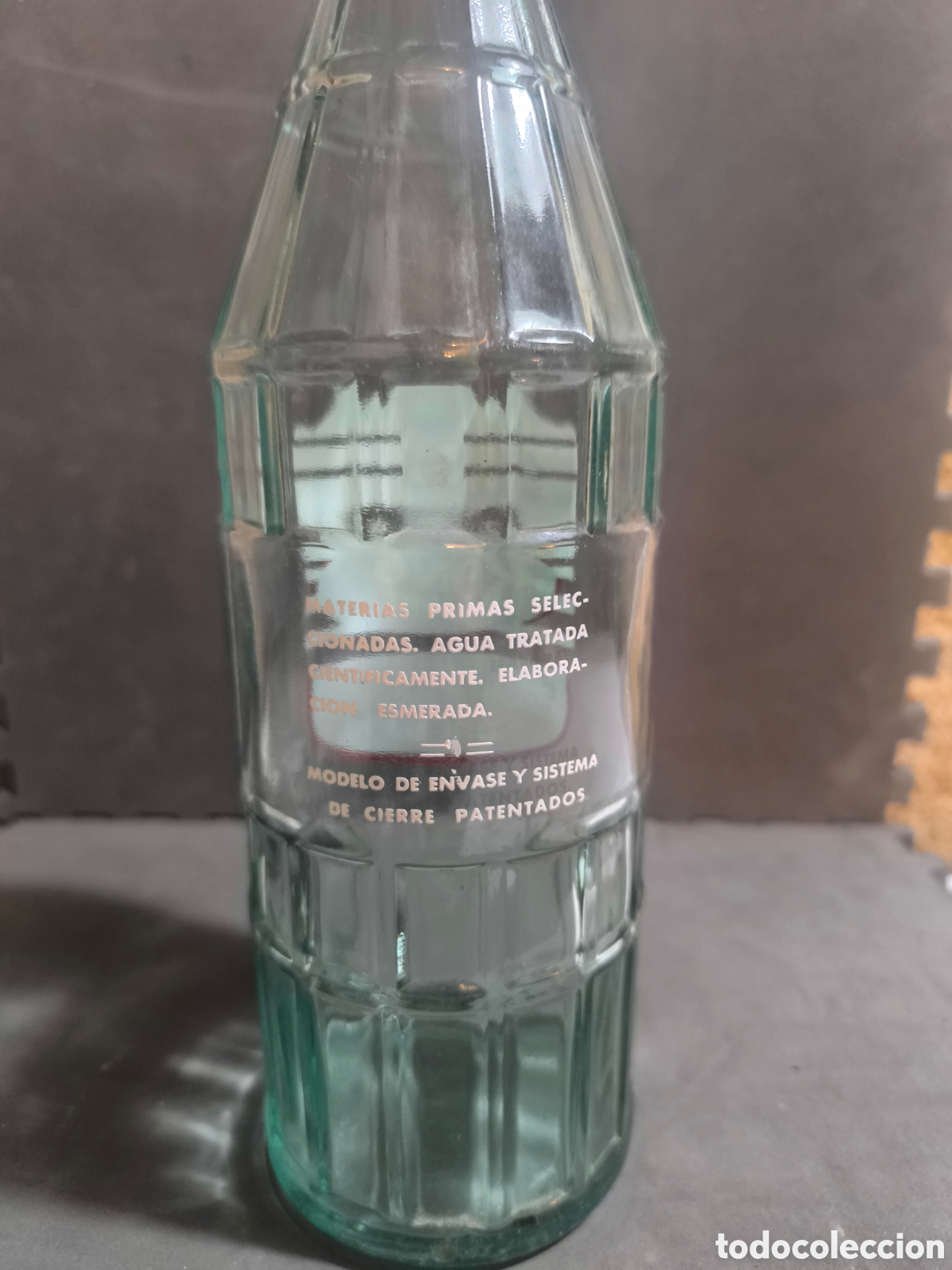 Antig&uuml;edades: Botella antigua de gaseosa - Foto 2