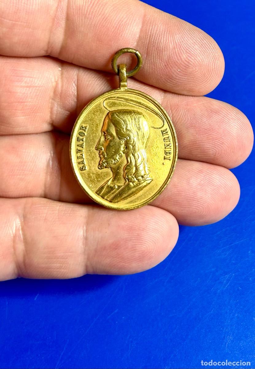 Antig&uuml;edades: 4271.Medalla religiosa antigua de &rdquo;Salvator Mundi&rdquo; (Salvador del Mundo)