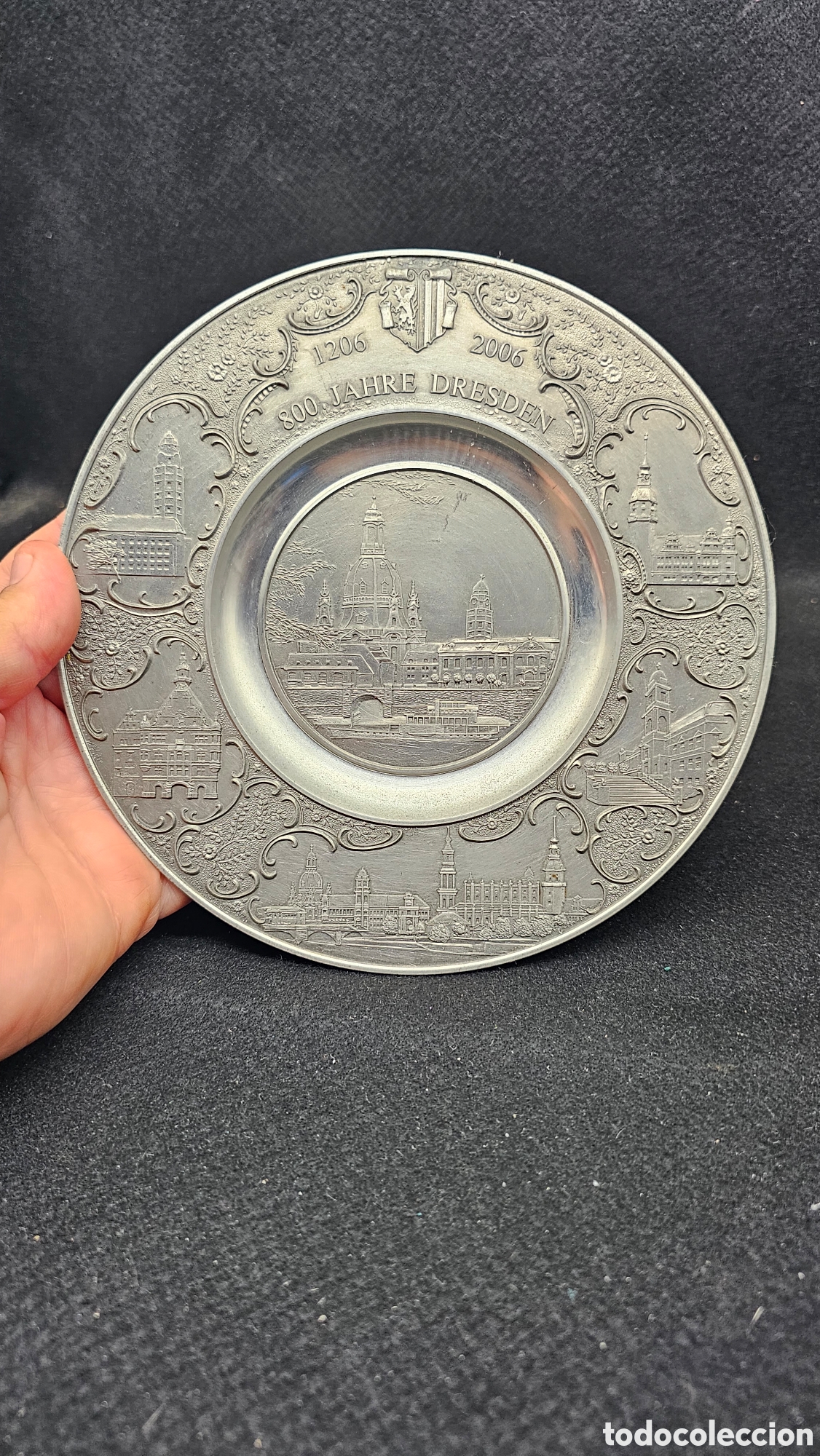 Antig&uuml;edades: Bonito plato de peltre/ zinc