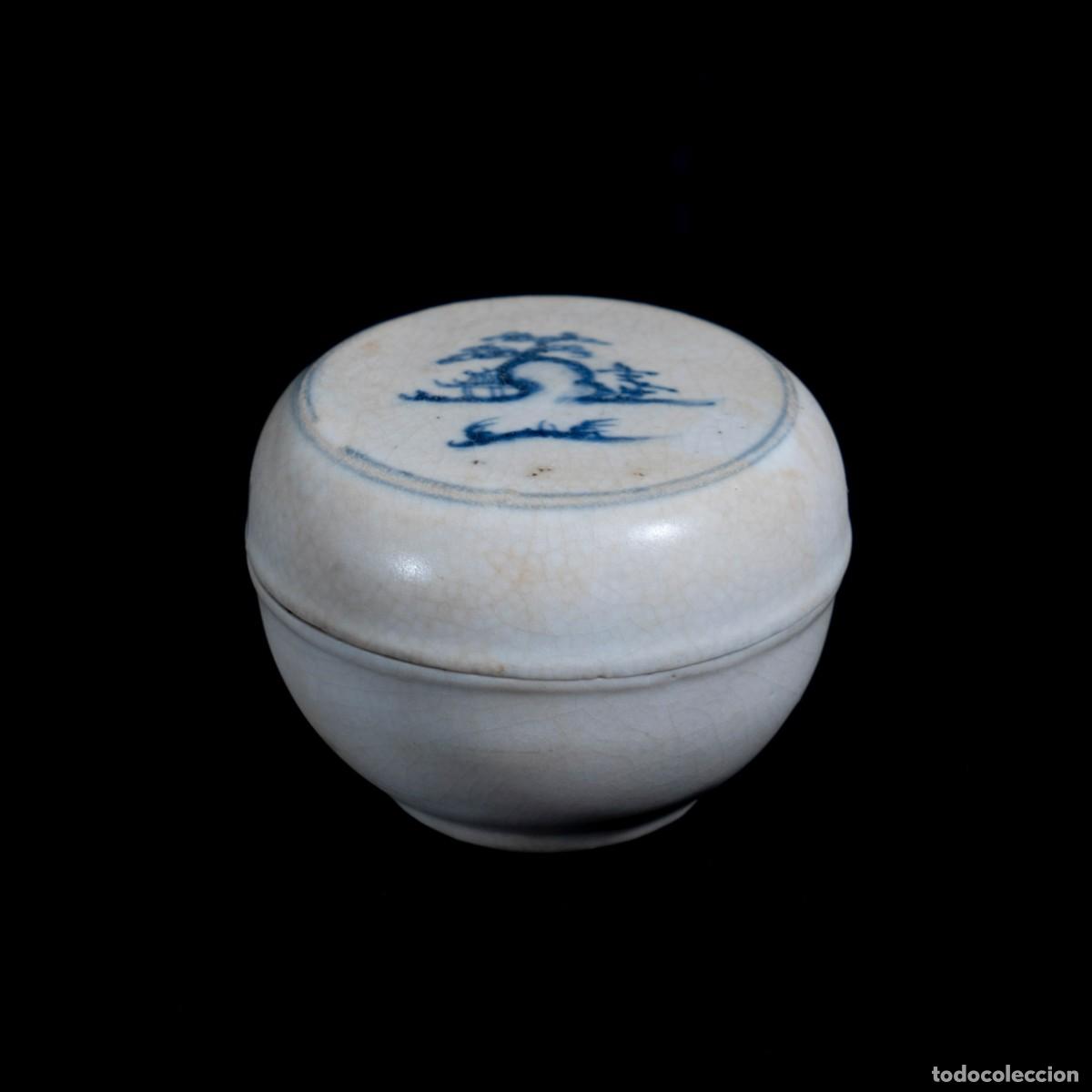 Antig&uuml;edades: Porcelana Azul y Blanca de Vietnam, Caja con Tapa, Dinast&iacute;a L&ecirc; Posterior, Siglos XV-XVI