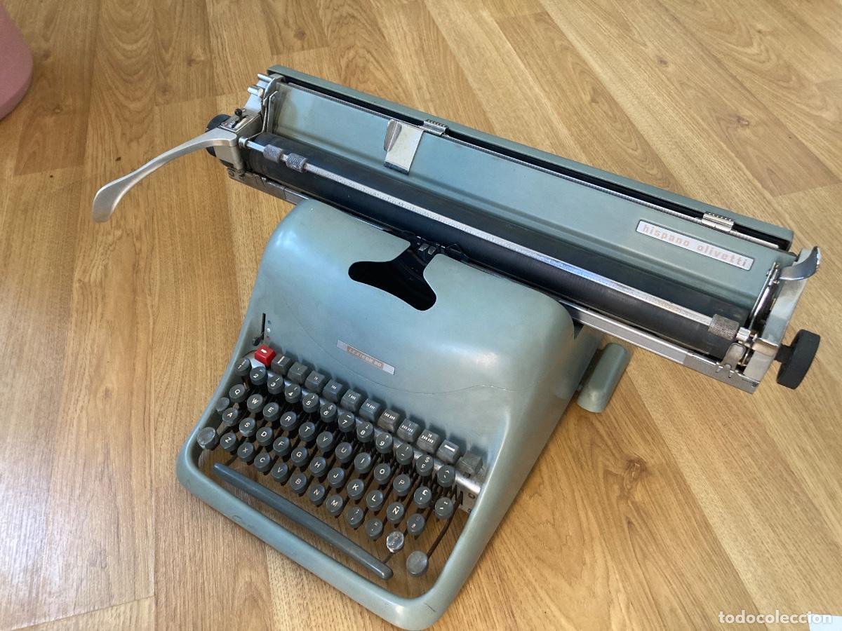 Antig&uuml;edades: M&aacute;quina de Escribir Hispano Olivetti Lexicon 80