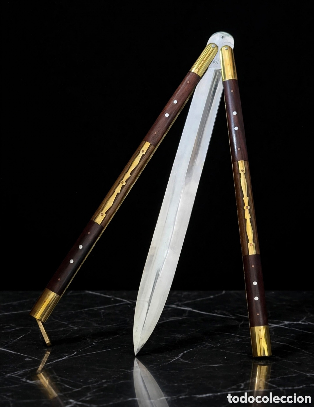 Antig&uuml;edades: Gigante balisong de 82 cms abierta navaja de mariposa o abanico Filipinas
