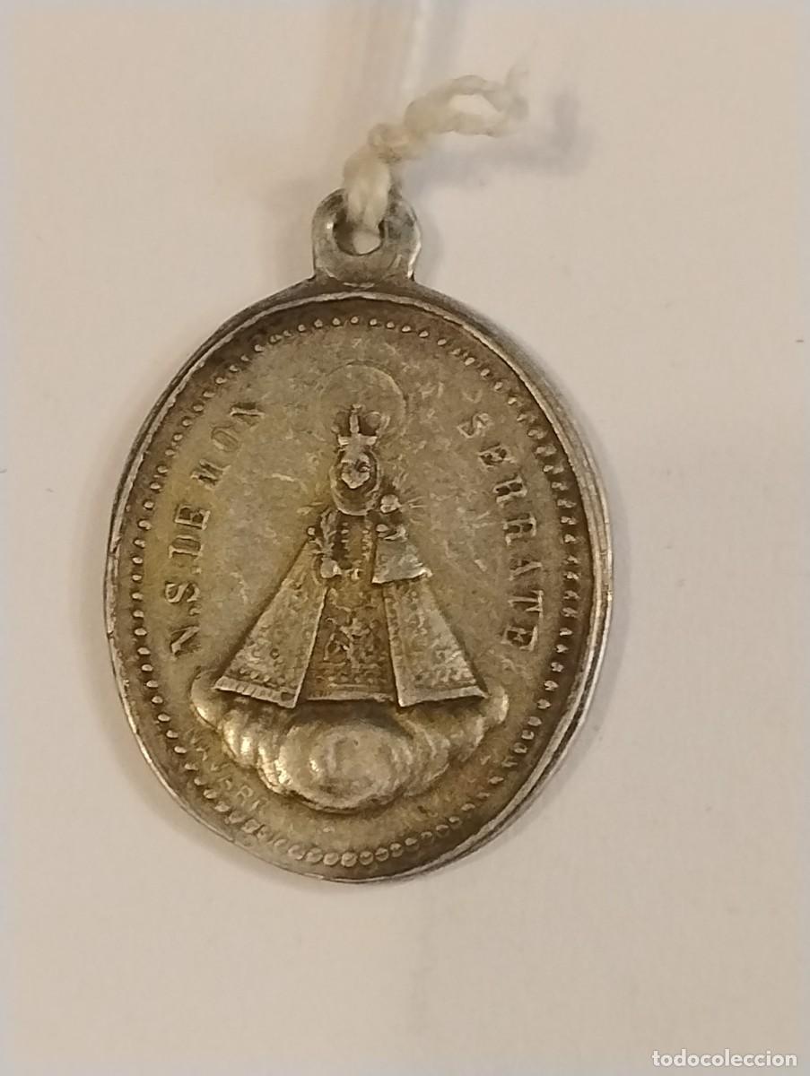 Antig&uuml;edades: Antigua medalla de Nuestra Se&ntilde;ora de Monserrate, patrona de la Ciudad de Orihuela, casi 3 cm