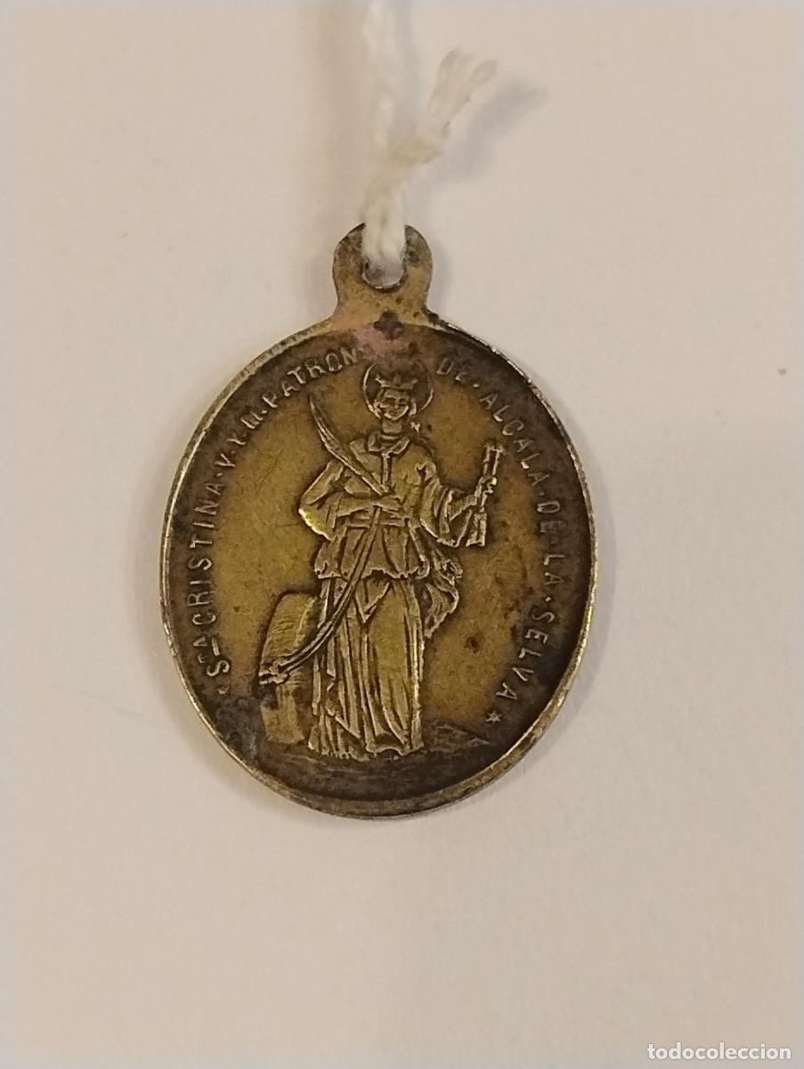 Antig&uuml;edades: Antigua medalla de Nuestra Se&ntilde;ora de la Vega. Casi 2,50 cm
