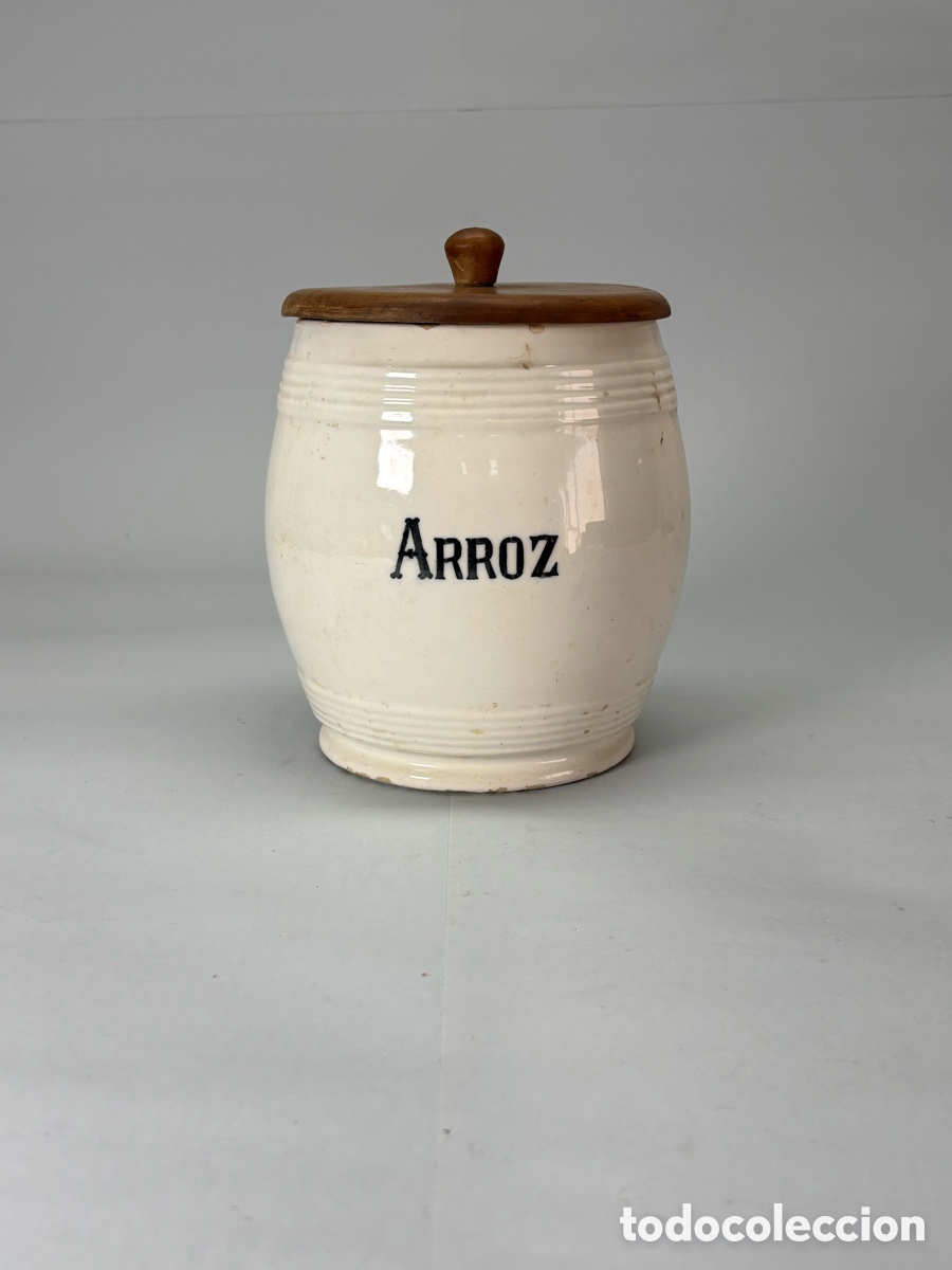 Antig&uuml;edades: ANTIGUO TARRO DE COCINA PARA ARROZ &ndash; CER&Aacute;MICA DE MANISES &ndash; TAPA DE MADERA &ndash; S. XX