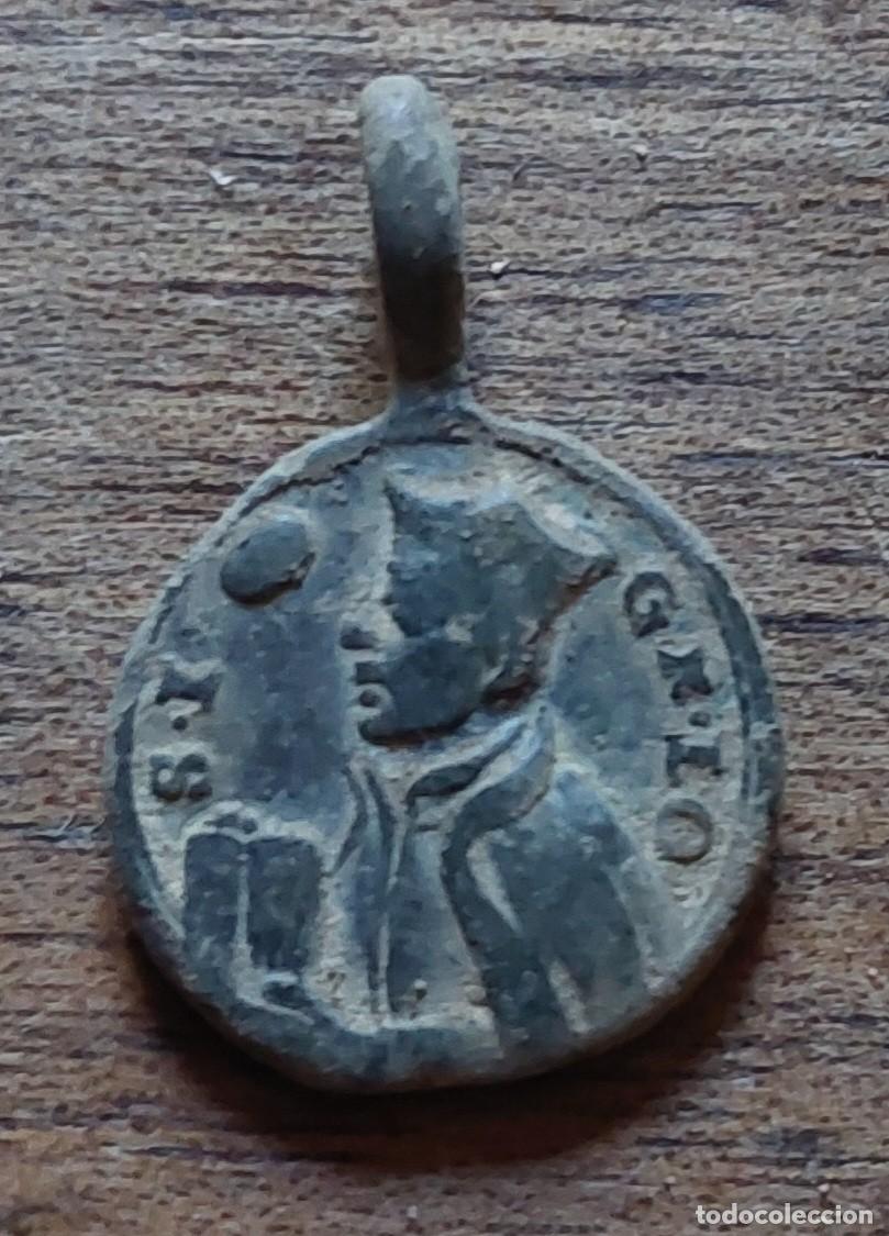 Antig&uuml;edades: Antigua medalla religiosa San Francisco?