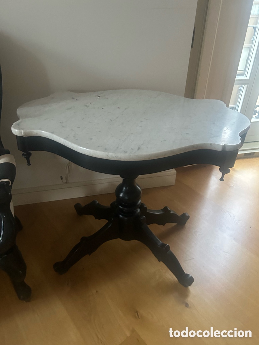Antig&uuml;edades: Mesa antigua m&aacute;rmol isabelina. Mueble heredado de mi bisabuela de principio de siglo xx