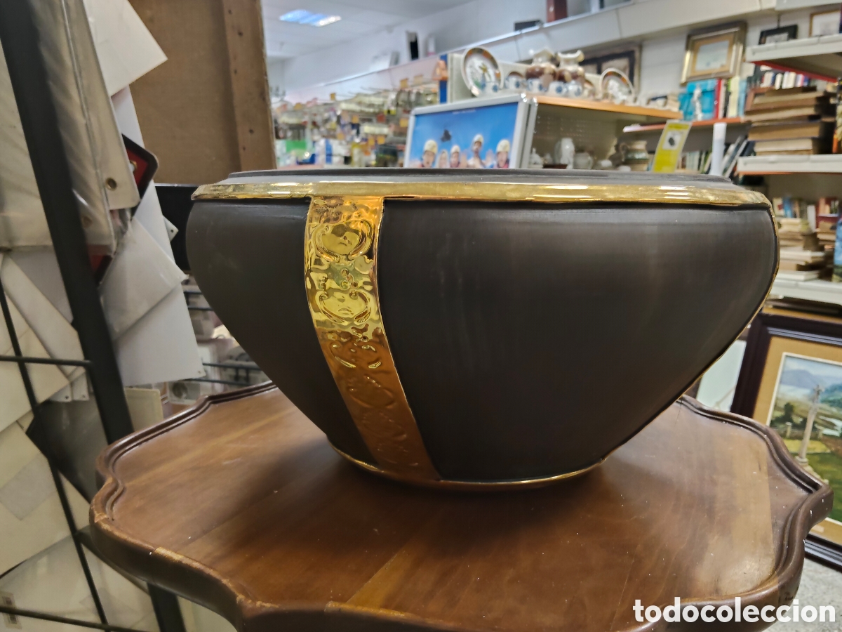 Antig&uuml;edades: Magn&iacute;fico centro de mesa de cer&aacute;mica