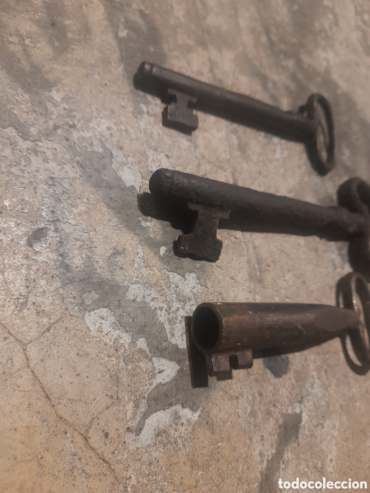 Antig&uuml;edades: Antiguas llaves. S. XVII - Foto 3