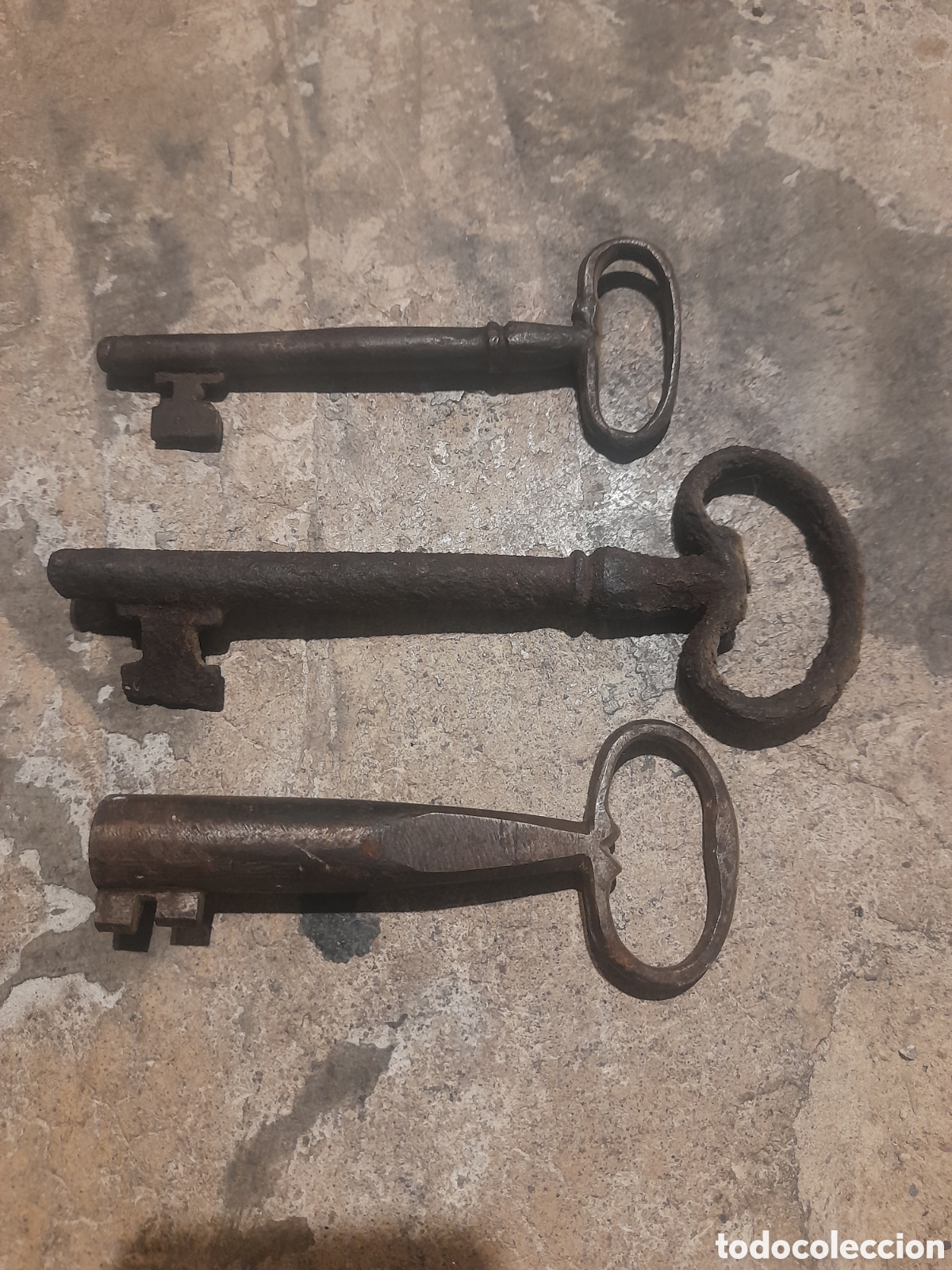 Antig&uuml;edades: Antiguas llaves. S. XVII