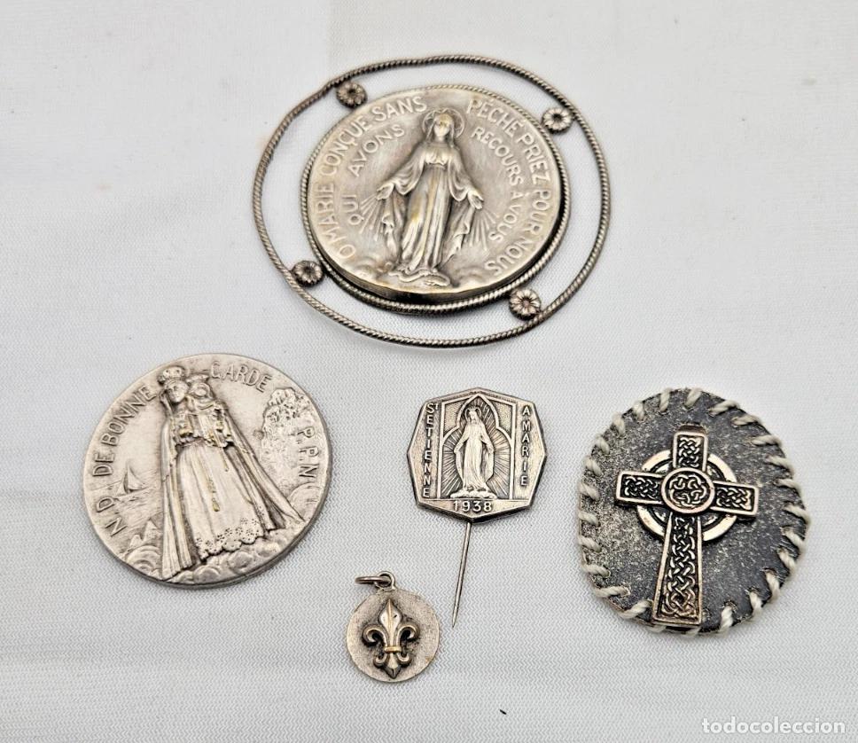 Antig&uuml;edades: LOT RELIGIEUX ND DE LA GARDE JEANNE ARC MARIE EPINGLE ST ETIENNE A MARIE 1938 CROIX CELTIQ