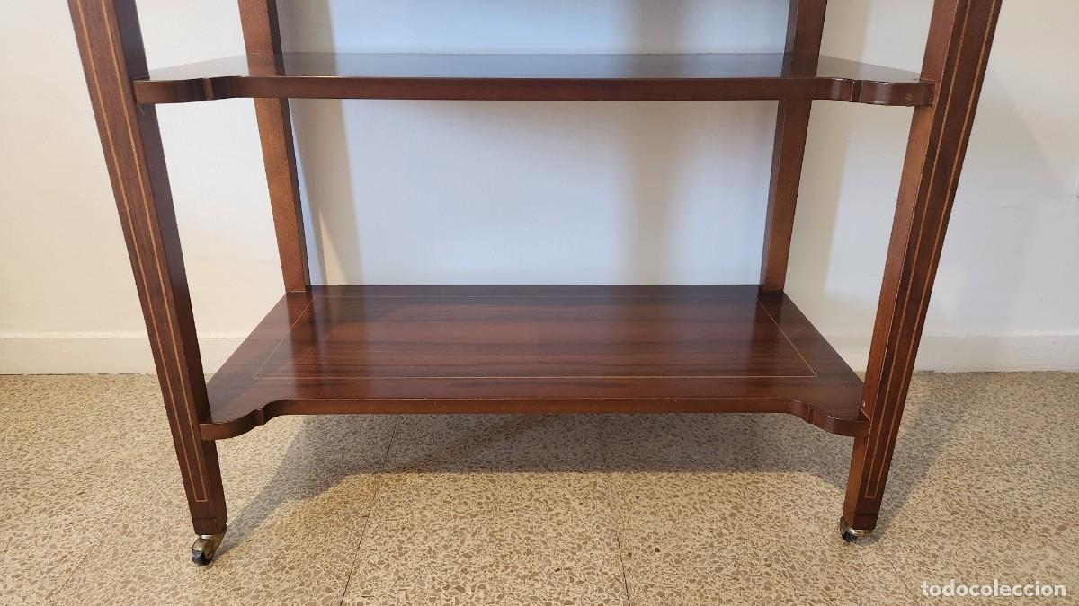 Antig&uuml;edades: Mesa Auxiliar Cl&aacute;sica de Colecci&oacute;n - Foto 7
