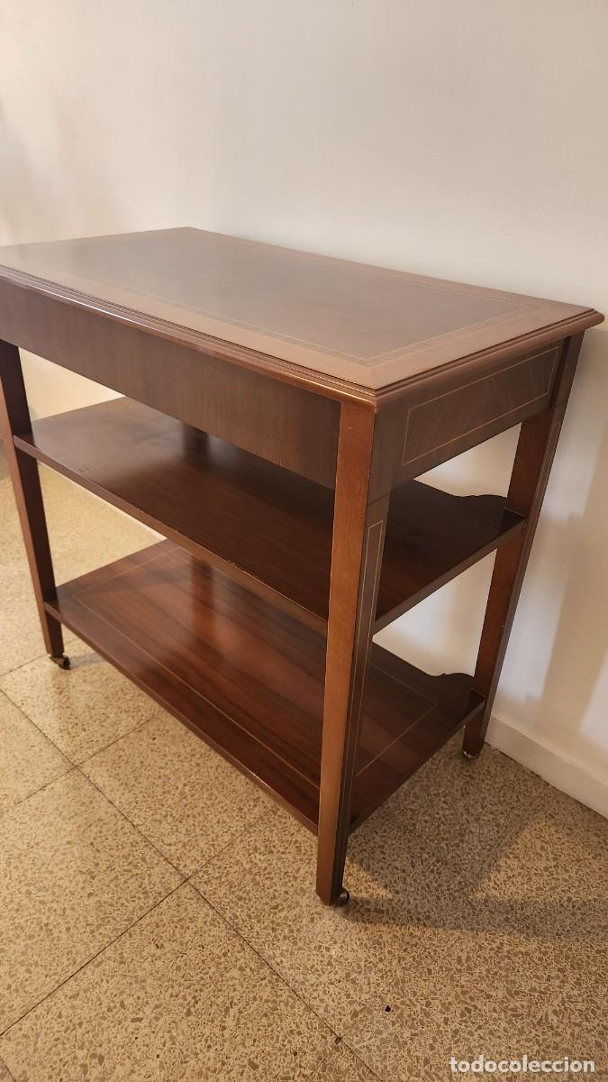Antig&uuml;edades: Mesa Auxiliar Cl&aacute;sica de Colecci&oacute;n - Foto 8