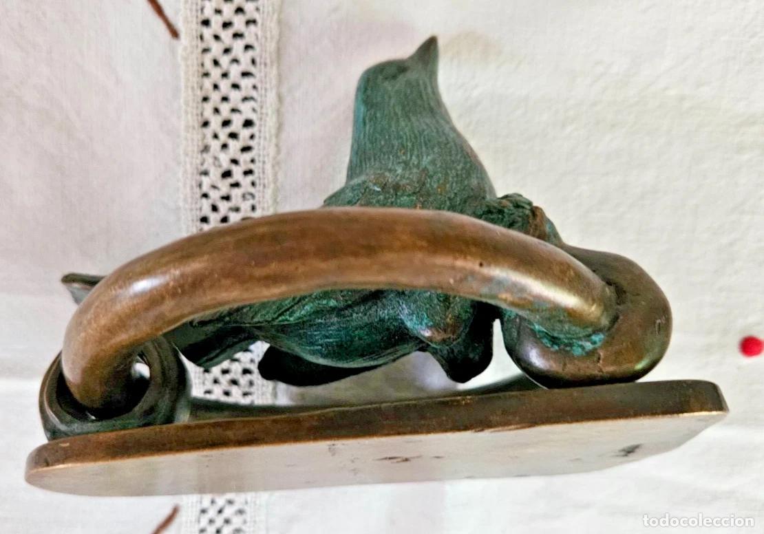 Antig&uuml;edades: HEURTOIR DE PORTE DECOR OISEAU EN BRONZE - Foto 5