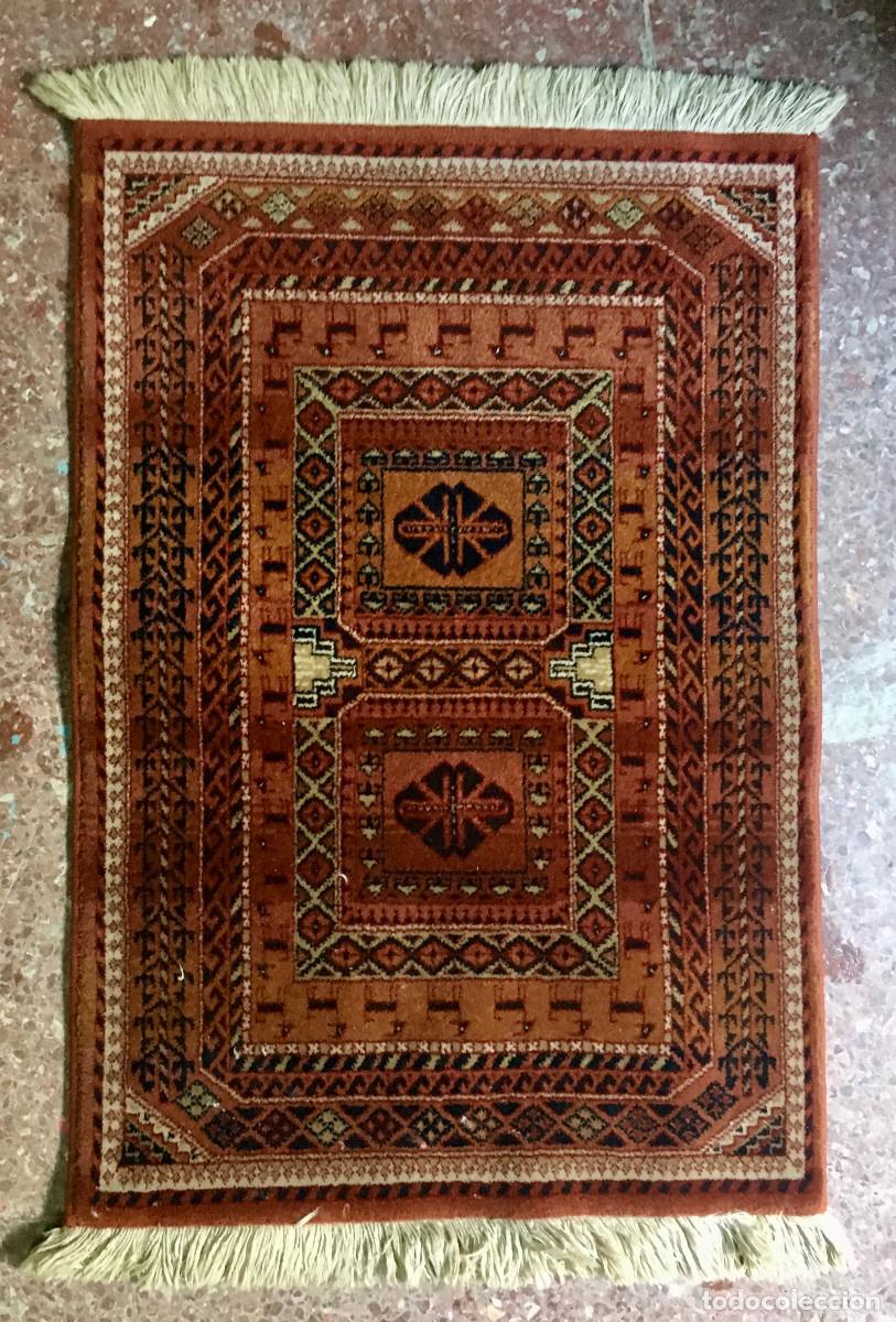 Antig&uuml;edades: Alfombra Pie de cama. 100% lana. Belga. estilo Persa. Vintage. LANO. ASHABAD
