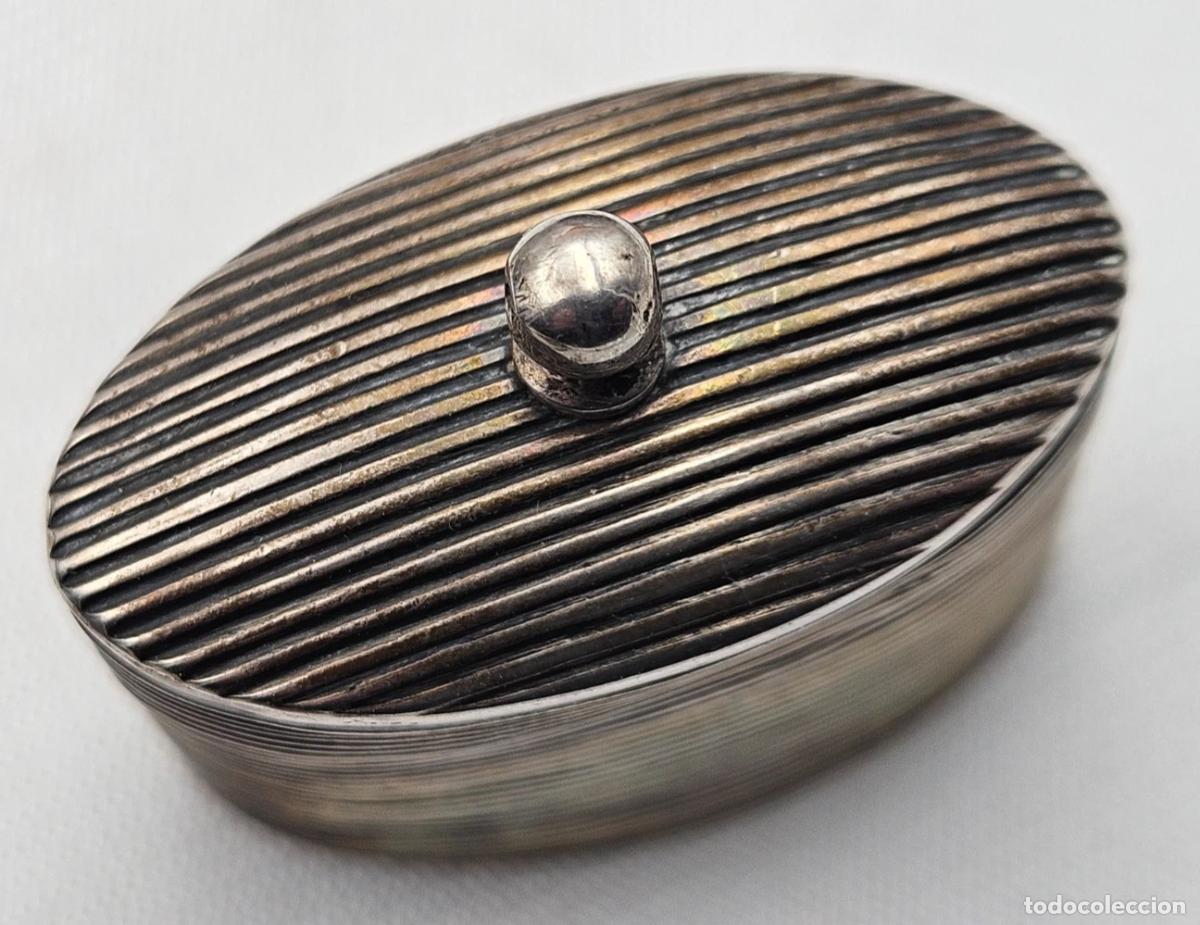 Antig&uuml;edades: ANCIENNE BOITE PILULES POUDRIER PILULIER EN ARGENT CANELE