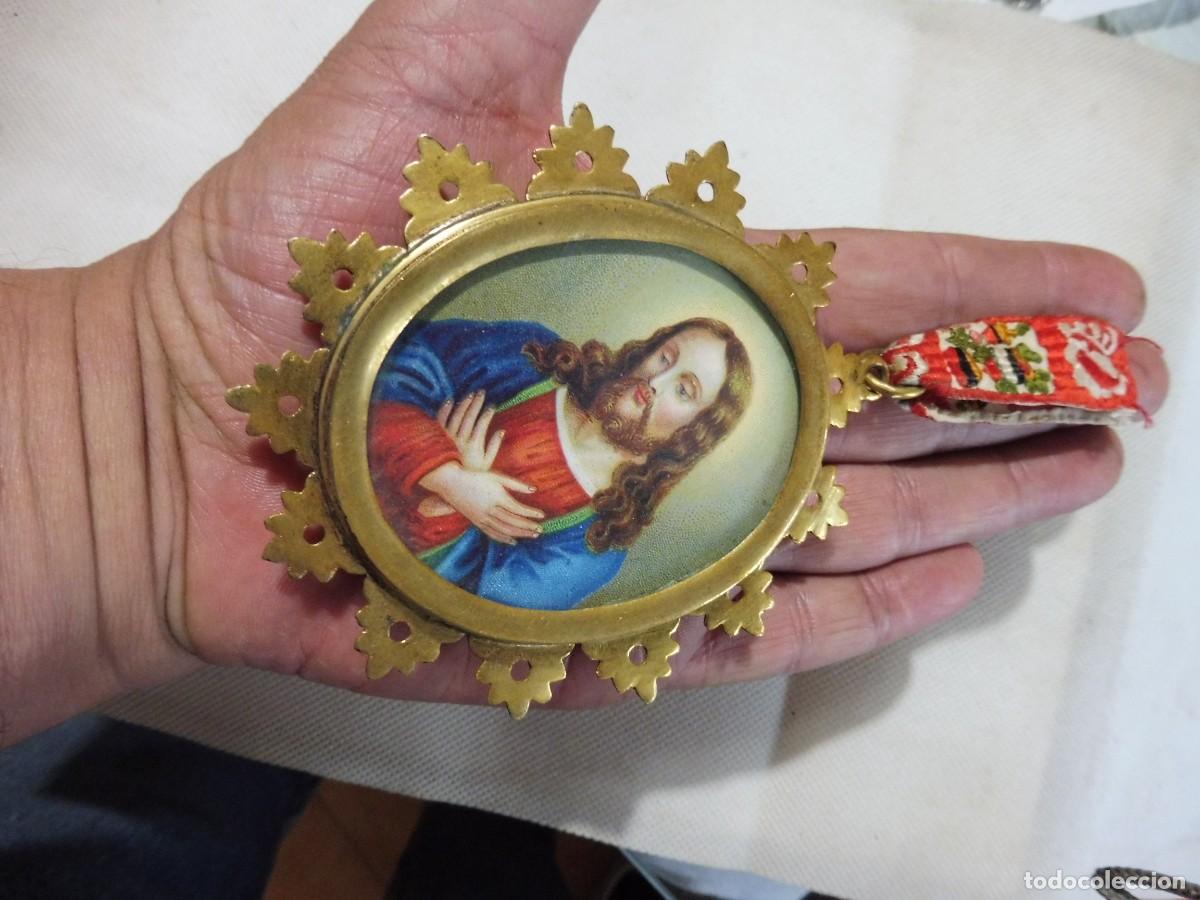 Antig&uuml;edades: Relicario acristalado por ambas caras