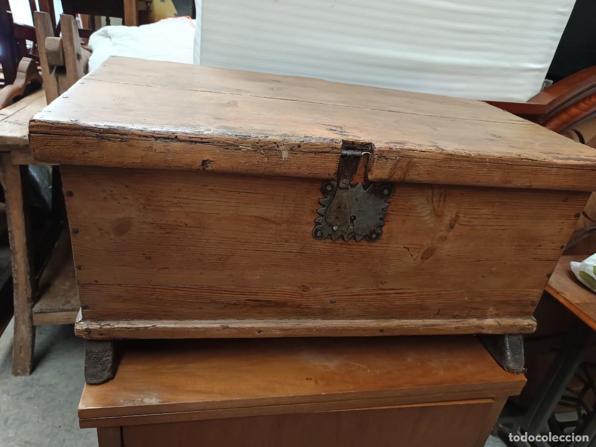 Antig&uuml;edades: BA&Uacute;L ANTIGUO CON HERRAJE - Foto 2