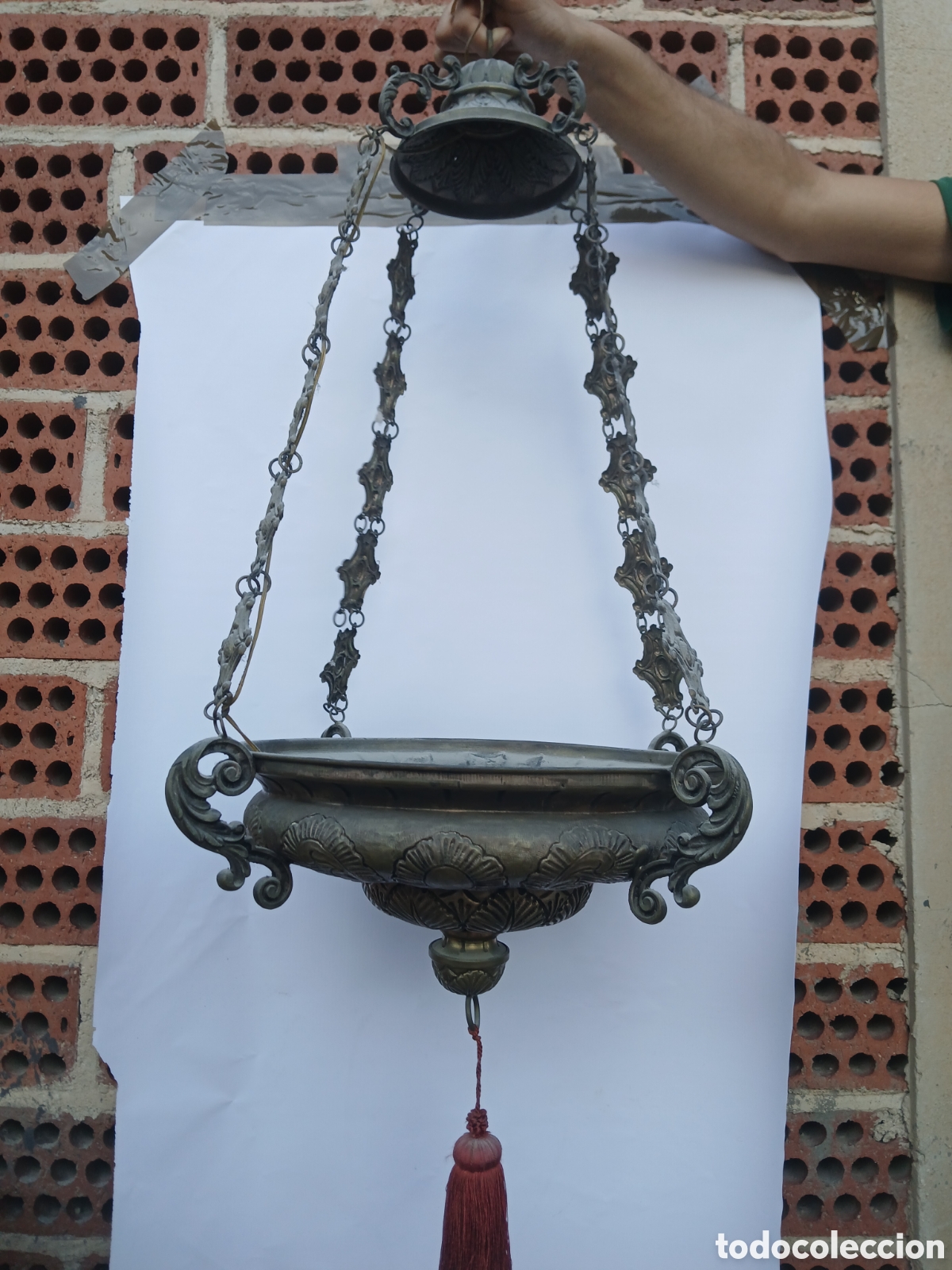Antig&uuml;edades: LAMPARA VOTIVA DE LATON.