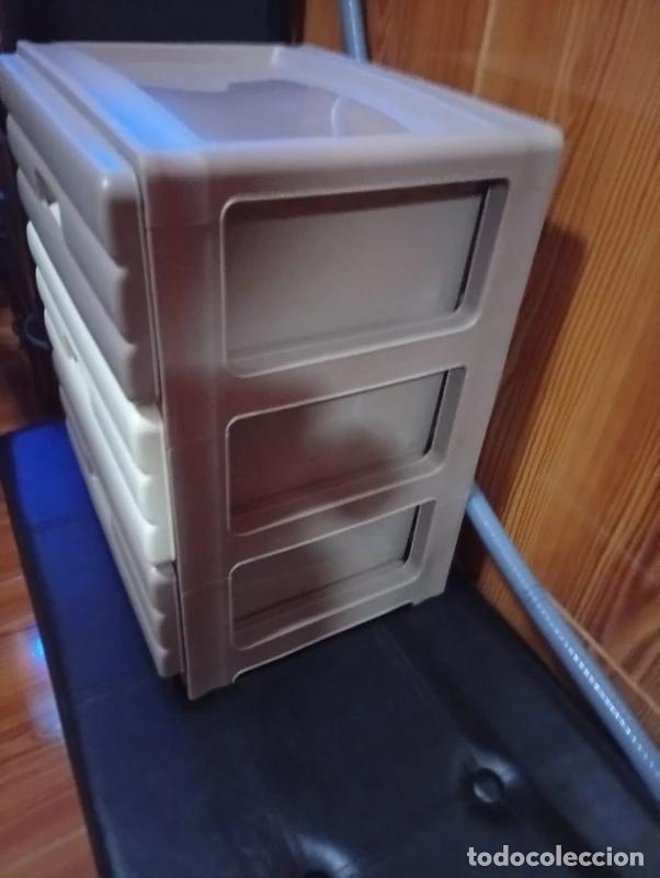 Antig&uuml;edades: Cajonera con tres cajones - Foto 4