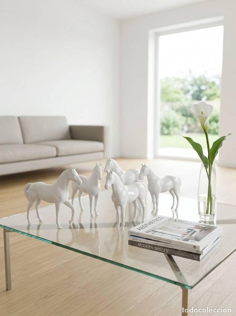 Antig&uuml;edades: FIGURAS DE CABALLOS DE PORCELANA - Foto 1