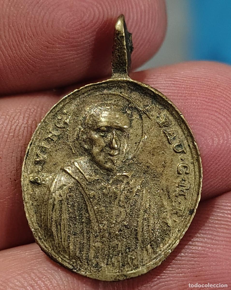 Antig&uuml;edades: XS- MEDALLA San Vicente de Paul y Santa Juana Francisca 21x32 mm ANILLA GIRADA