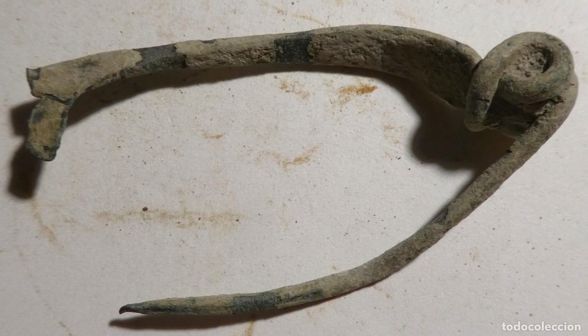 Antig&uuml;edades: Antigua fibula para restaurar, mide 6 cm