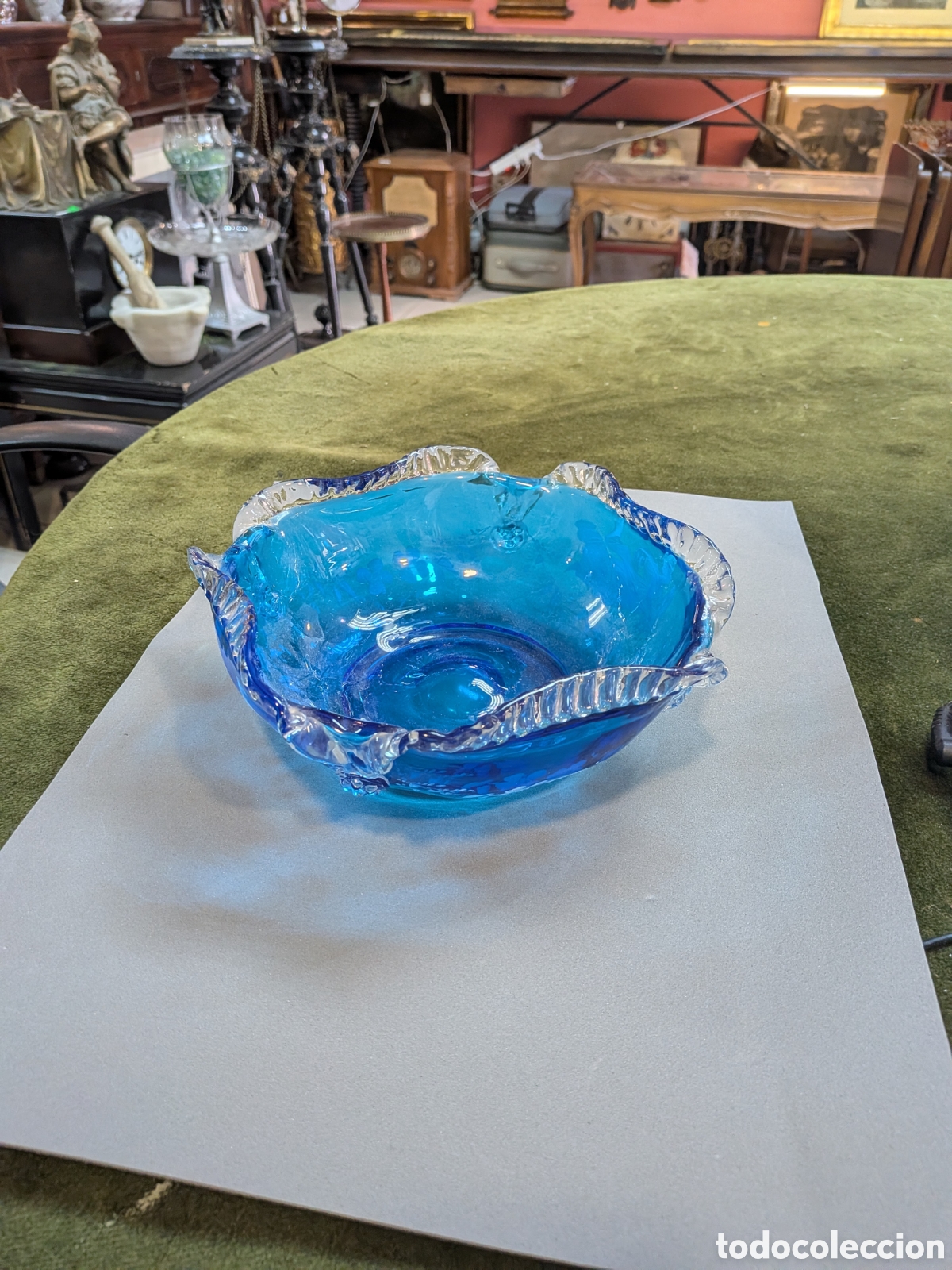 Antig&uuml;edades: Cuenco o frutero en cristal azul, modernista. REF-469/3