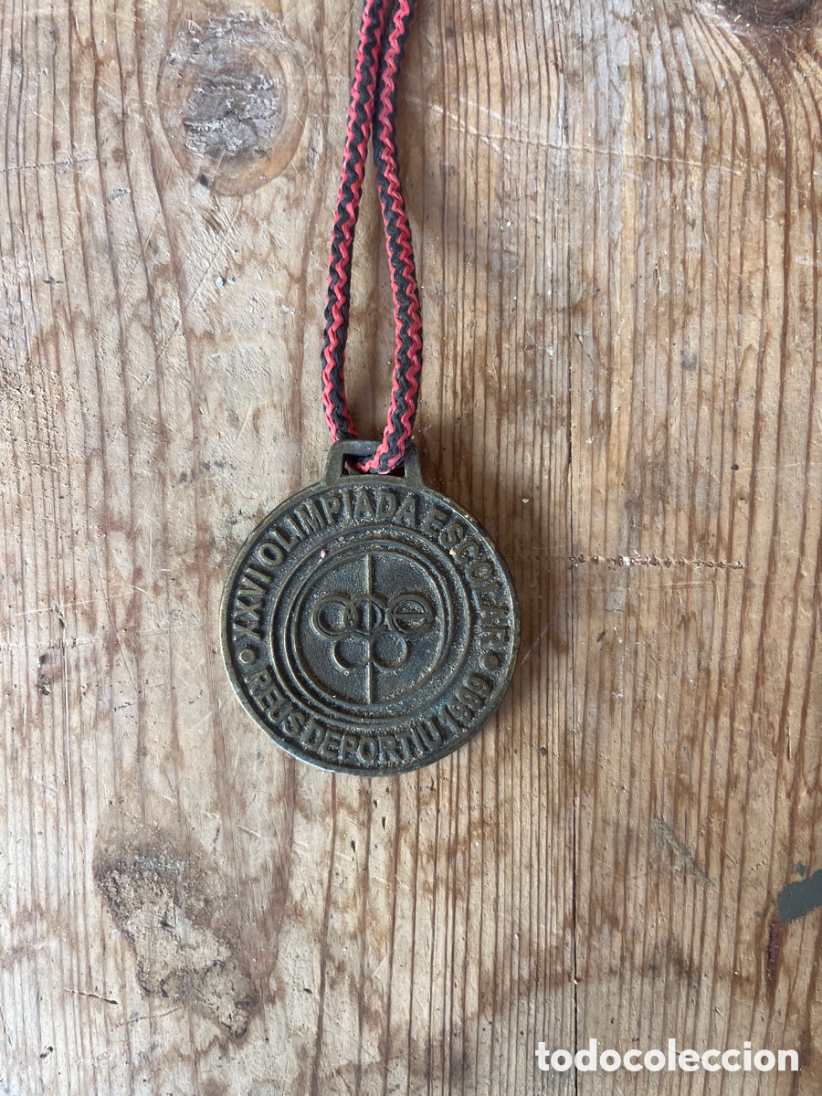 Antig&uuml;edades: Medalla antigua XXVII Olimp&iacute;ada Escolar &ndash; Reus Deportiu