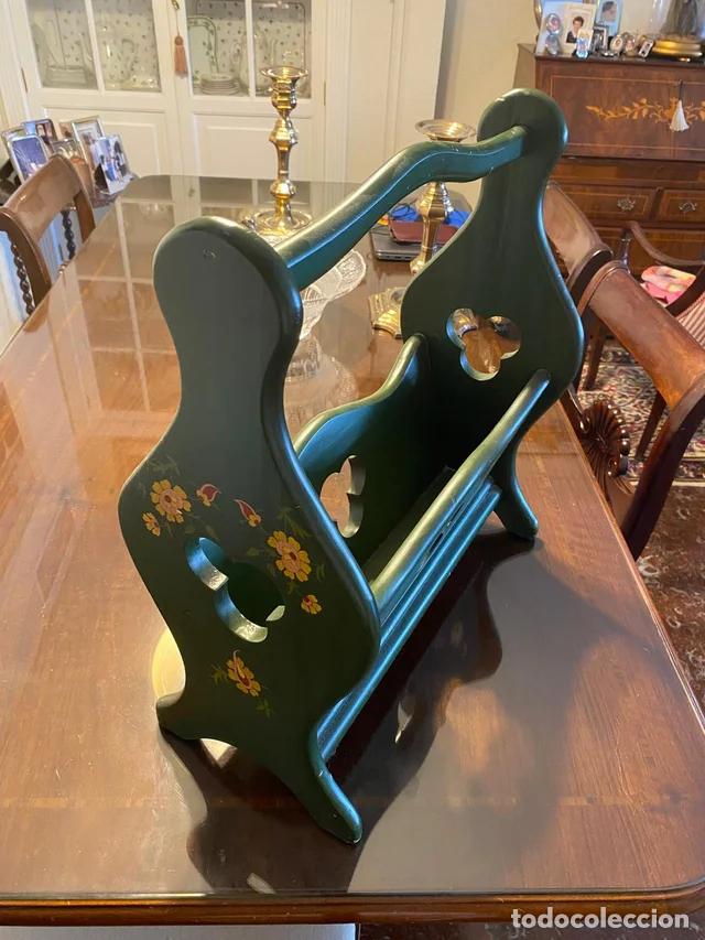 Antig&uuml;edades: vendo revistero verde. - Foto 2