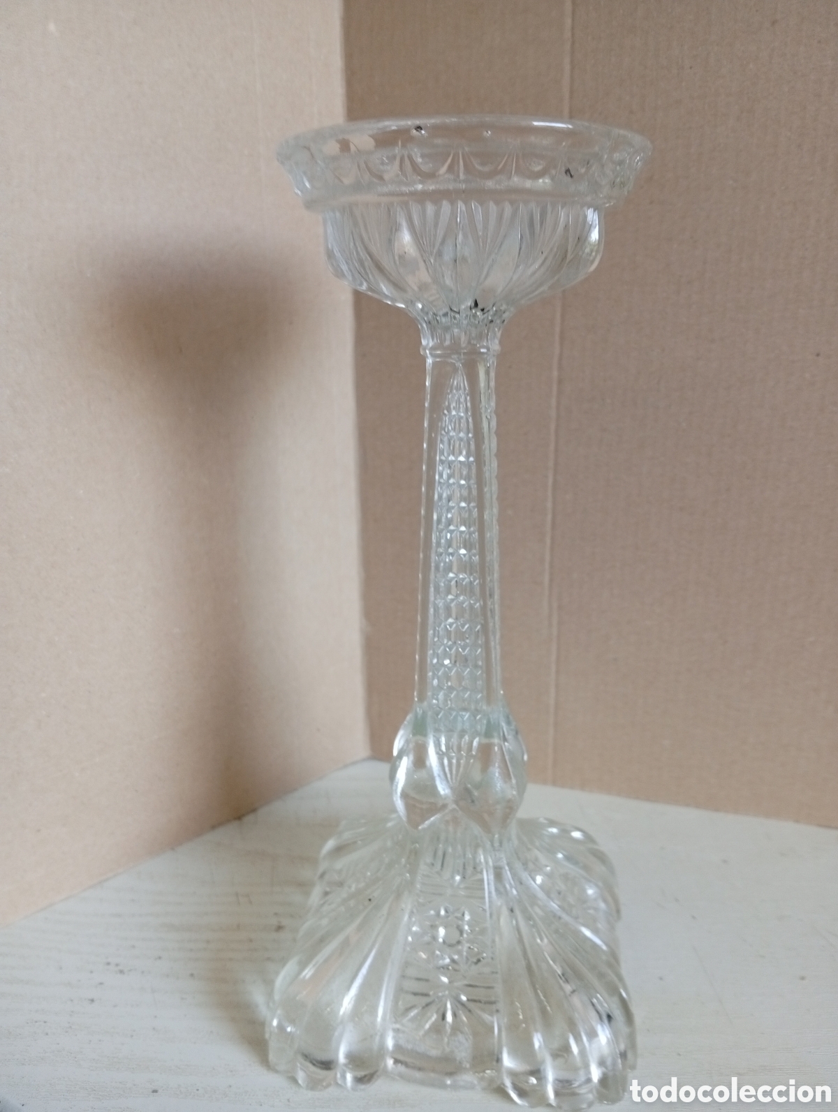 Antig&uuml;edades: Candelabro de cristal prensado