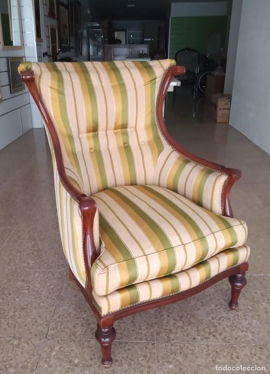 Antig&uuml;edades: Antiguo sill&oacute;n de estilo en y tapicer&iacute;a (A&ntilde;os 70)