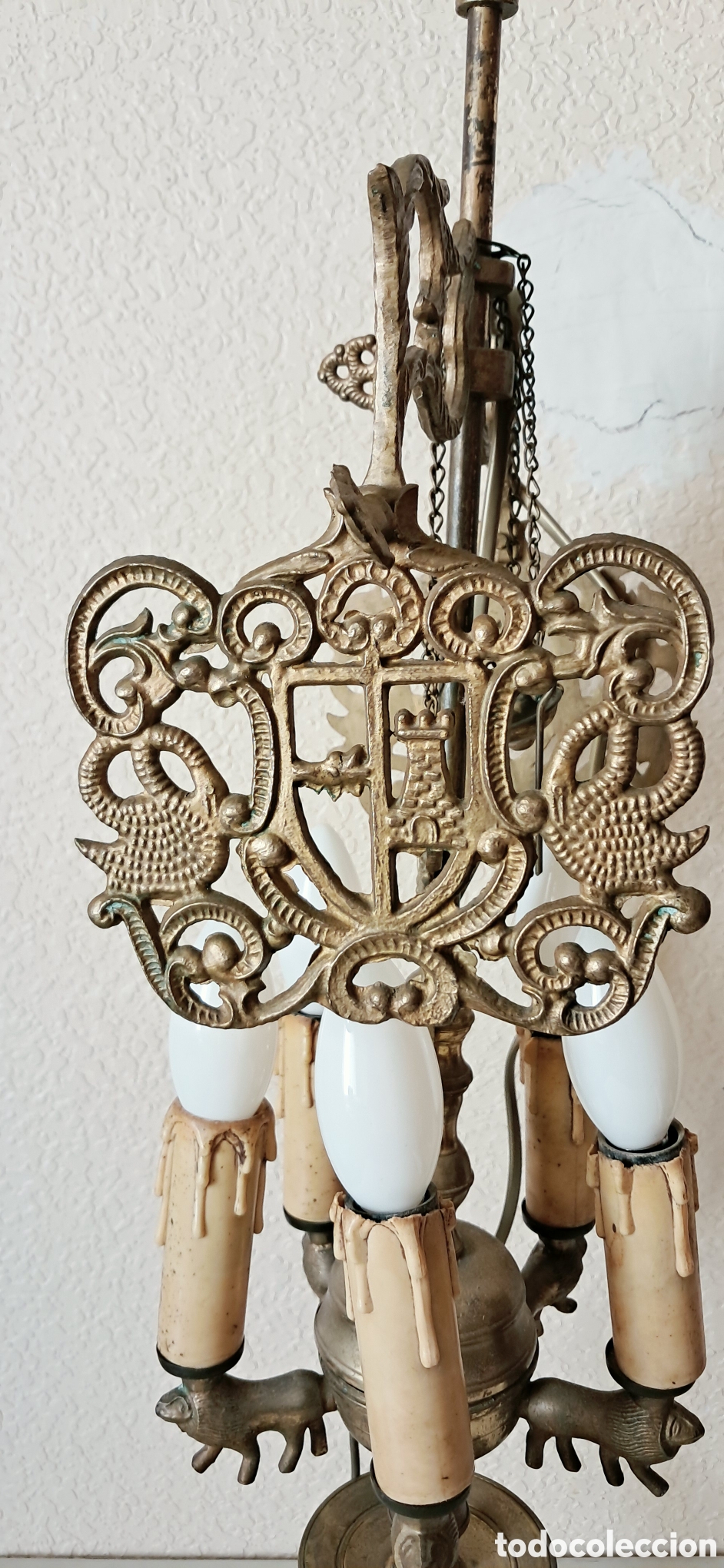 Antig&uuml;edades: Vel&oacute;n, l&aacute;mpara, quinqu&eacute; de bronce - Foto 2