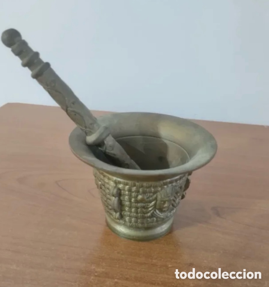 Antig&uuml;edades: Almirez antiguo de bronce - Foto 1
